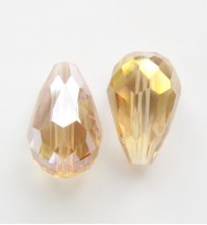 Crystal Glass 15mm Faceted Teardrops ~ Light Peach
